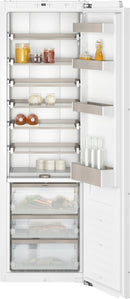 Gaggenau 200 series Vario refrigerator 177.2x55.8cm soft close flat hinge RC289370
