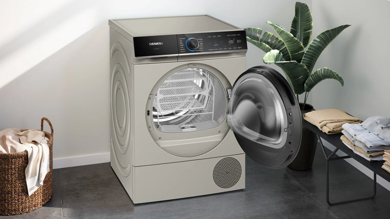 Siemens iQ700 Dryer 9kg WQ46B2CXGB