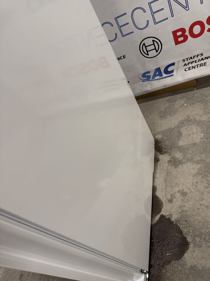 Grade B Bosch KGN362WDFG Series 4 60/40 Frost Free Fridge Freezer - White