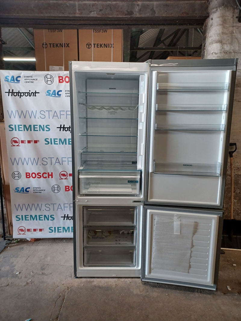 Grade B Siemens KG49NXIDF iQ300 70/30 No Frost Fridge Freezer - Stainless Steel