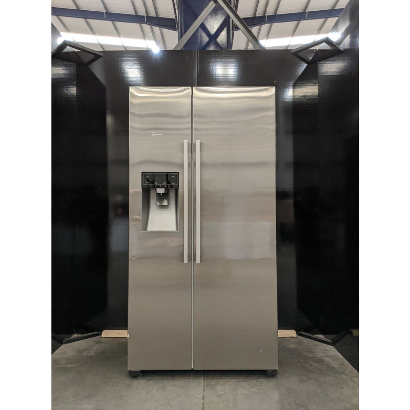 Grade C Neff N70 KA3923IE0G Freestanding 533 Litre American Frost Free Fridge Freezer With Ice & Water Dispenser Stainless Steel