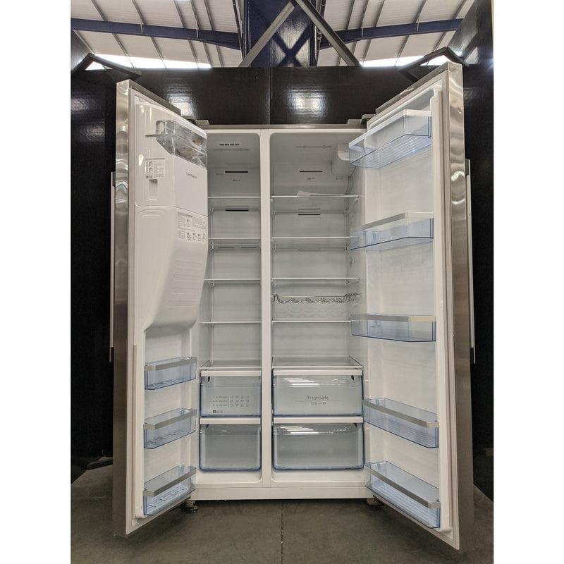 Grade C Neff N70 KA3923IE0G Freestanding 533 Litre American Frost Free Fridge Freezer With Ice & Water Dispenser Stainless Steel