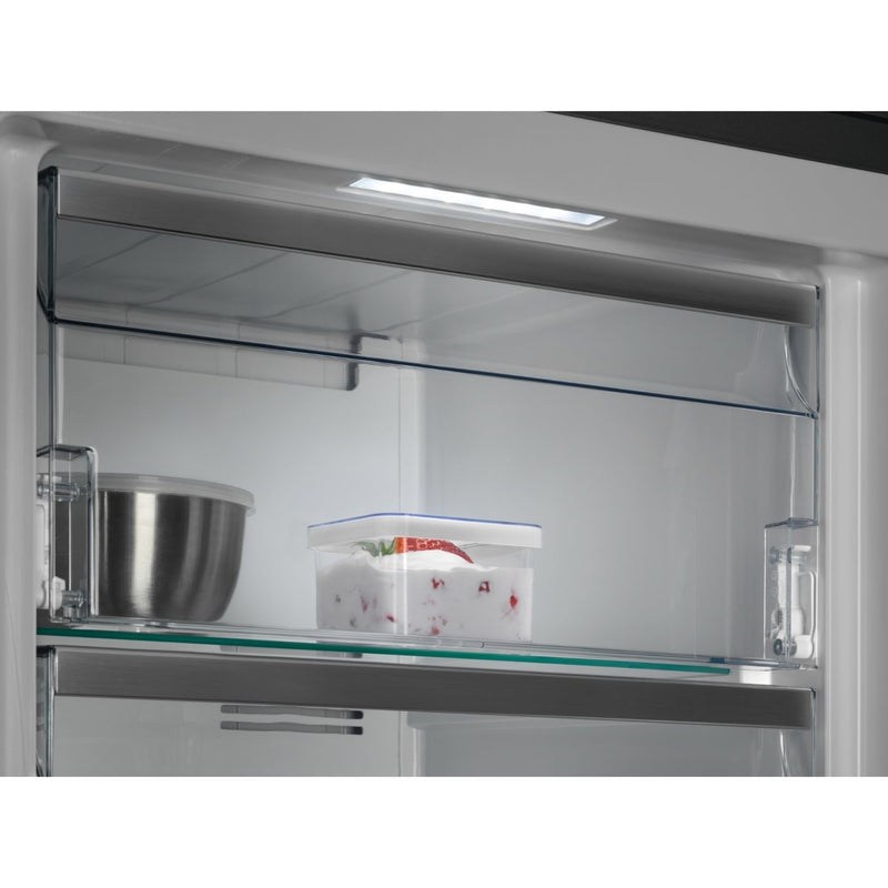 Grade B AEG 7000 Series OAG7M281EX Freestanding 278 Litre Frost Free Freezer Stainless Steel