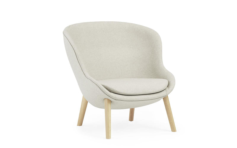 Normann Copenhagen Hyg Lounge Chair Low Oak Main Line Flax