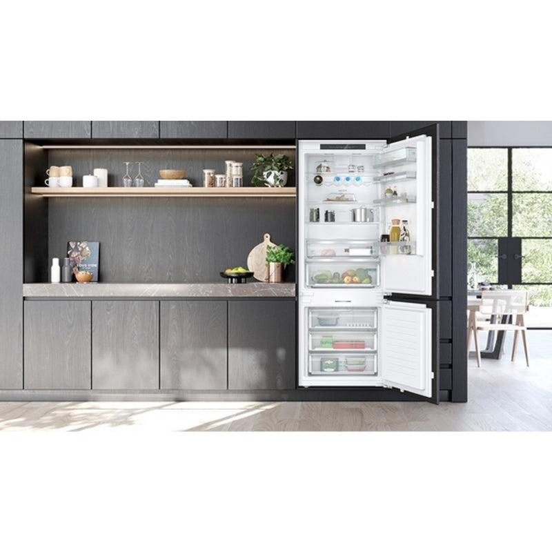 Grade B Siemens IQ300 KI96NVFD0 Integrated 290 Litre 70/30 Frost Free Fridge Freezer White