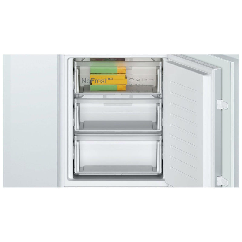 Grade A Bosch Series 2 KIN86NSE0G Integrated 260 Litre 60/40 Frost Free Fridge Freezer White