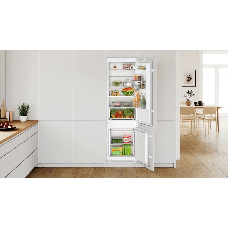 Grade A Bosch Series 2 KIV87NSE0G Integrated 270 Litre 70/30 Low Frost Fridge Freezer