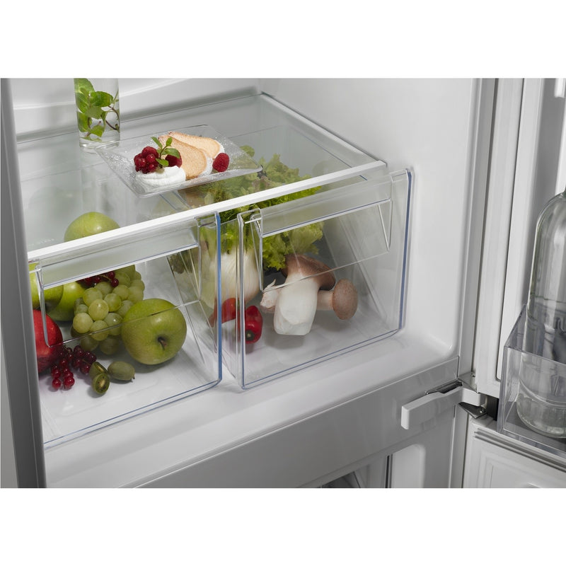 Grade B AEG OSC6T185ES Integrated 239 Litre 50/50 Frost Free Fridge Freezer White