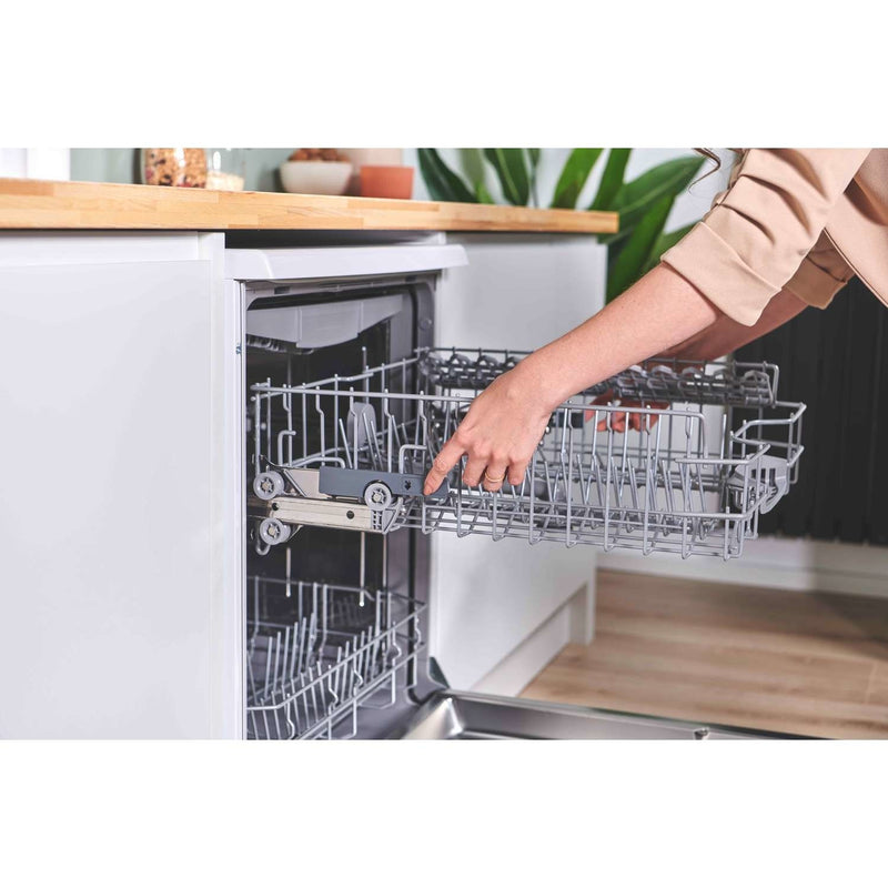 Grade A Bosch Series 2 14 Place Freestanding Dishwasher