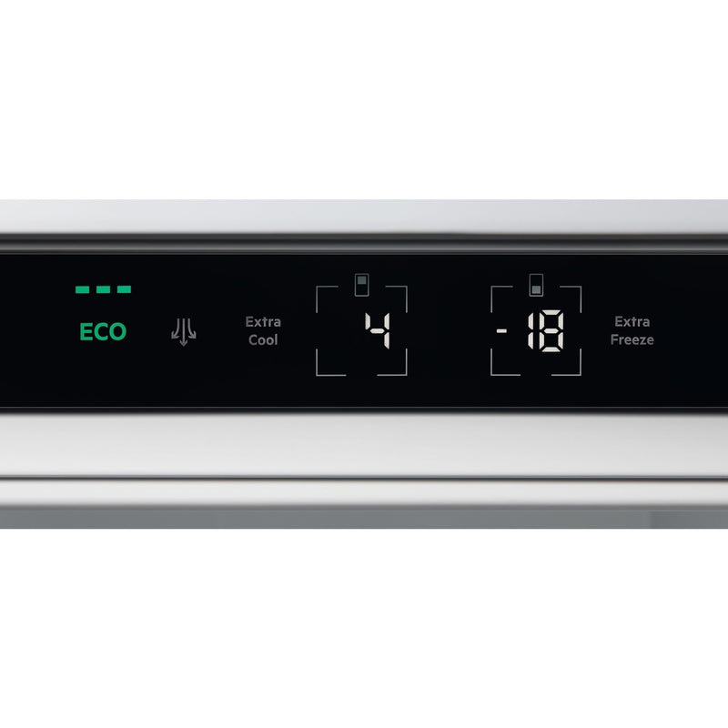 Grade B AEG Series 8000 TSC8M181CS Integrated 249 Litre 70/30 Frost Free Fridge Freezer