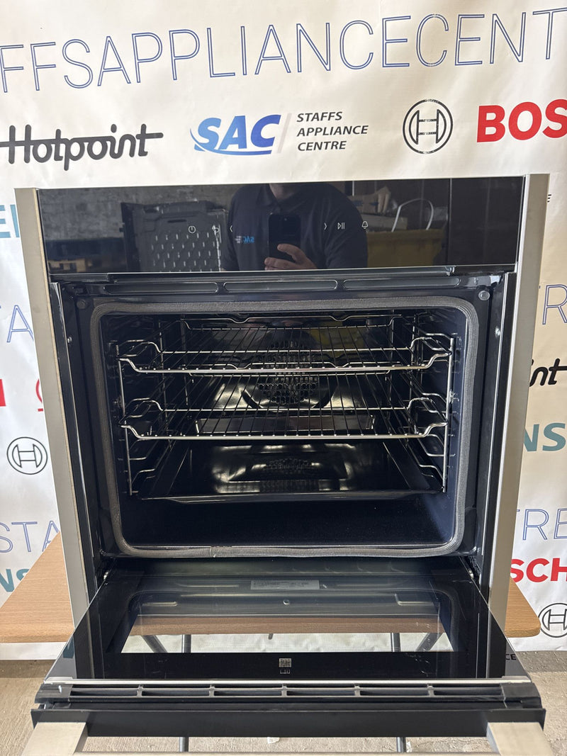 Grade A Neff N70 Slide and Hide B54CR71N0B Built-In Electric Single Oven