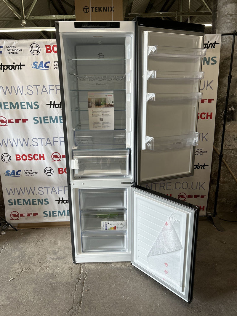 Grade B Bosch KGN39OCAFG Series 4 No Frost Fridge Freezer – Black