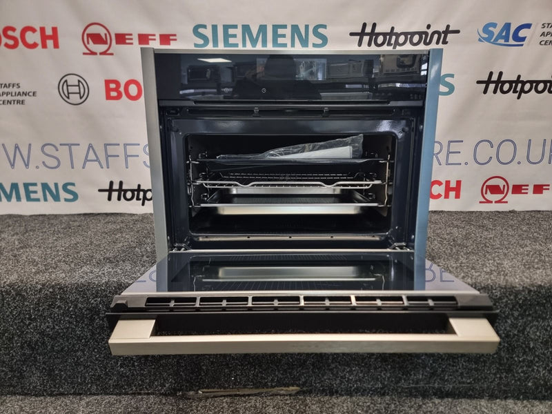 Grade B Neff N90 C18FT56H0B Compact Oven with Steam Function