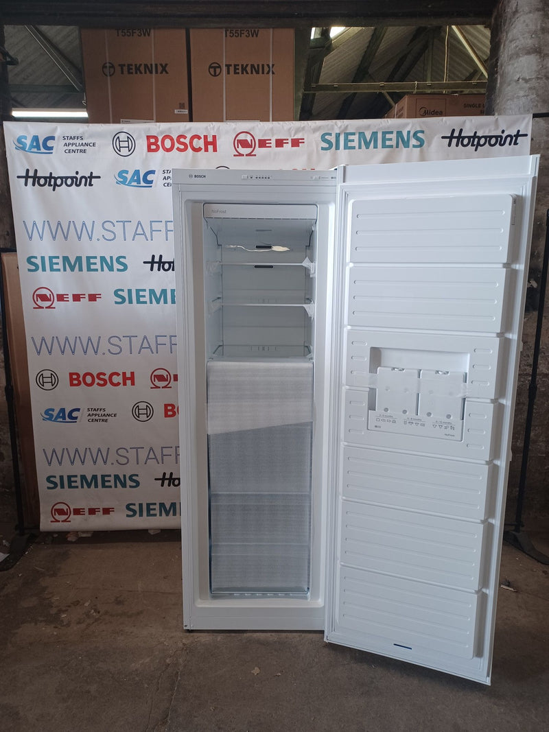 Grade A Bosch GSN33VWEPG Series 4 Frost Free Tall Freezer - White
