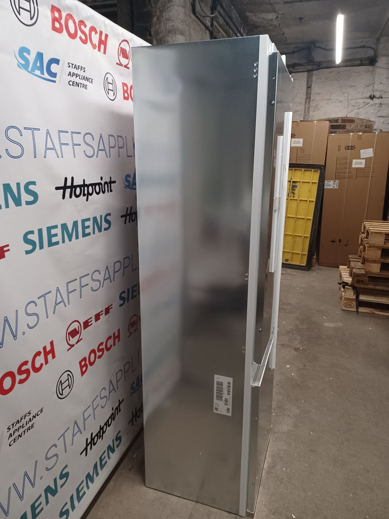 Grade B Neff KI7961SE0 N30 No Frost 70/30 Integrated Fridge Freezer