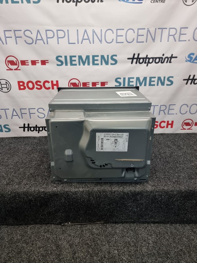 Grade B Neff N90 C18FT56H0B Compact Oven with Steam Function