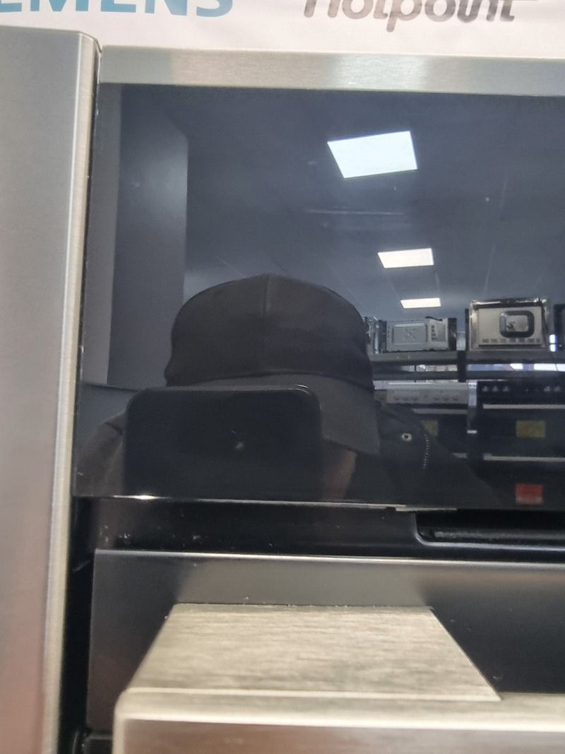 Grade B Neff N90 C18FT56H0B Compact Oven with Steam Function