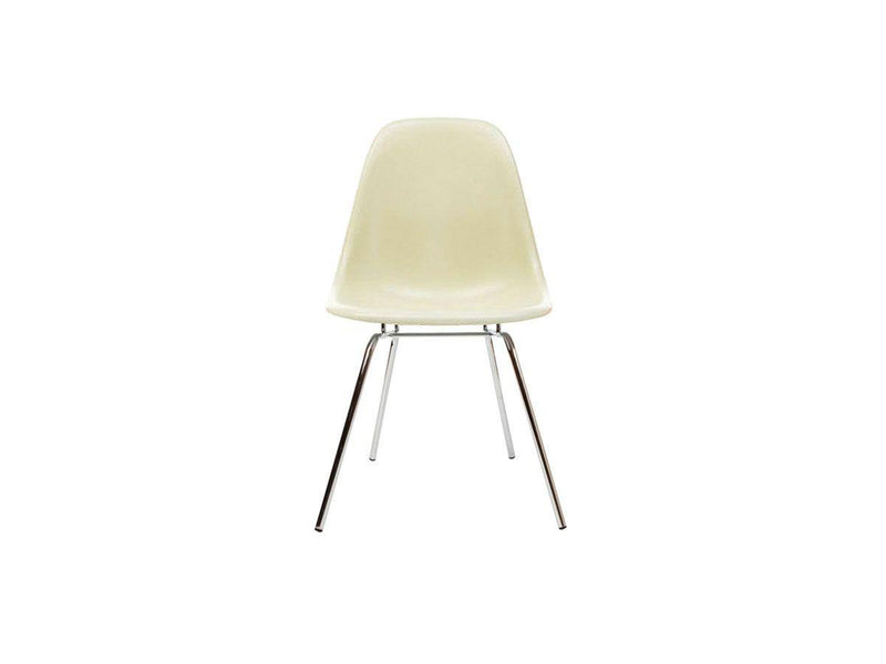 Vitra Eames Fiberglass Side Chair DSX