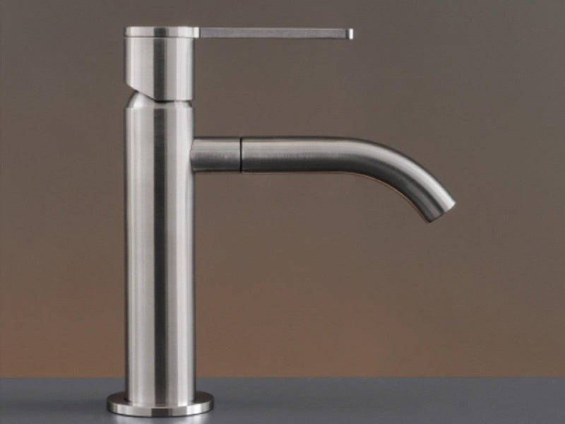 CEA Innovo single lever sink tap with swiveling spout INV01