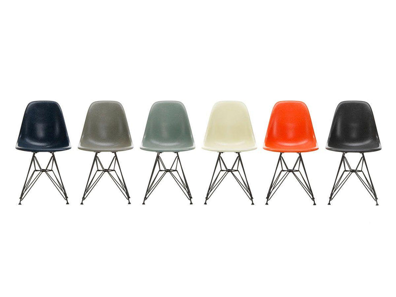 Vitra Eames Fiberglass Side Chair DSR - Basic Dark - Ideali